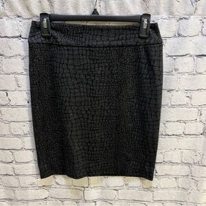 HALOGEN Womens Pencil Skirt Gray Snake Print Size 2